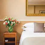 Отель Raeli Lux 4*