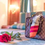 Raeli Lux Отель 4*