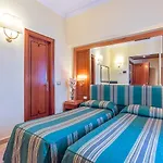 Raeli Lux Hotel 4*