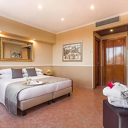 Hotel Raeli Lux 4*