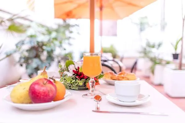 Raeli Lux 4* روما